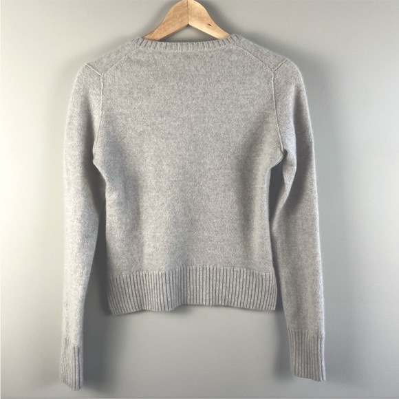 Club Monaco | Italian Cashmere Crew Neck in Grey Size XS - Picture 2 of 10